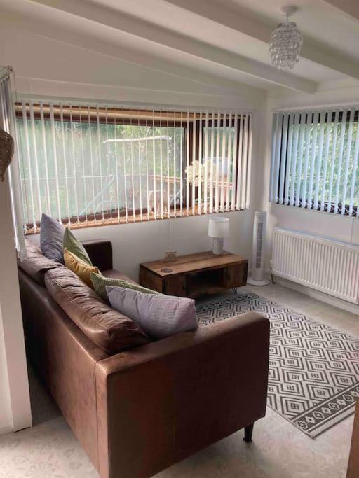 Cwtch Cymru Lodge 7F Caer Beris Holiday Lodge Park Билт-Уэлс Экстерьер фото